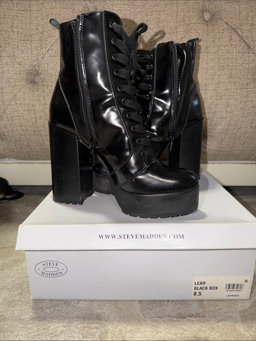 Steve Madden Lear Black Patent Lace-Up Platform Ankle Boots